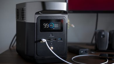 Gerador portátil com painéis solares abastece até 12 eletrodomésticos simultaneamente